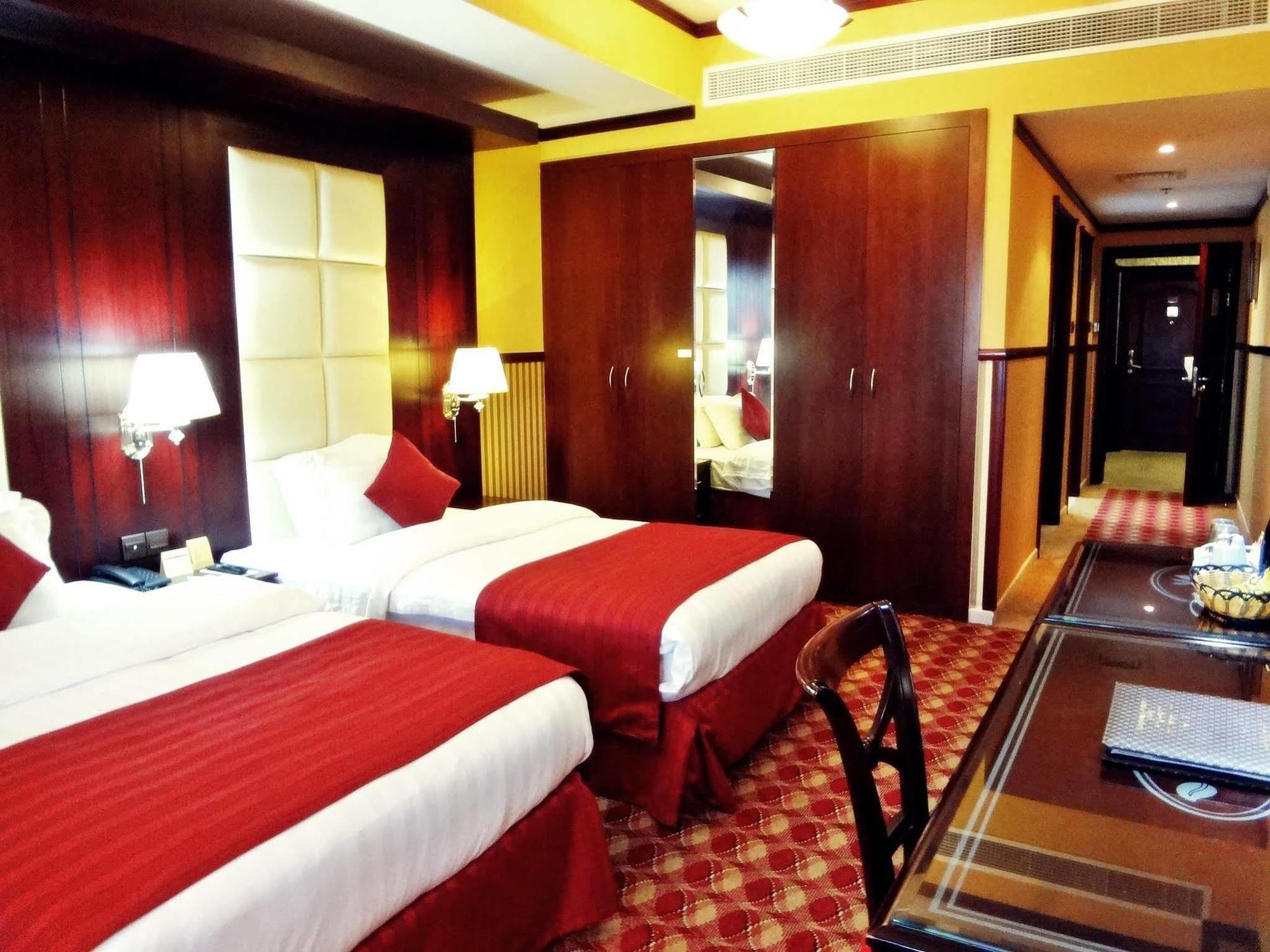 Benta Grand Hotel Llc Dubai Esterno foto