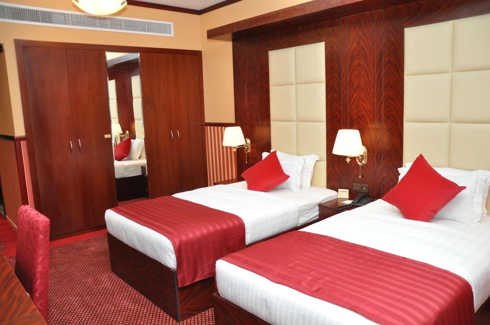 Benta Grand Hotel Llc Dubai Esterno foto
