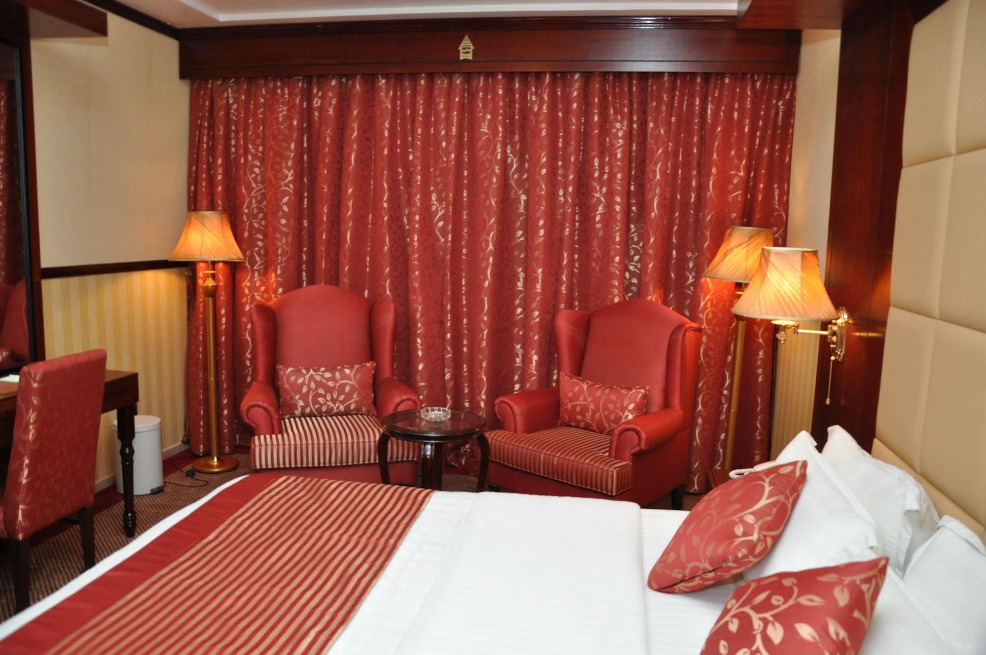 Benta Grand Hotel Llc Dubai Esterno foto