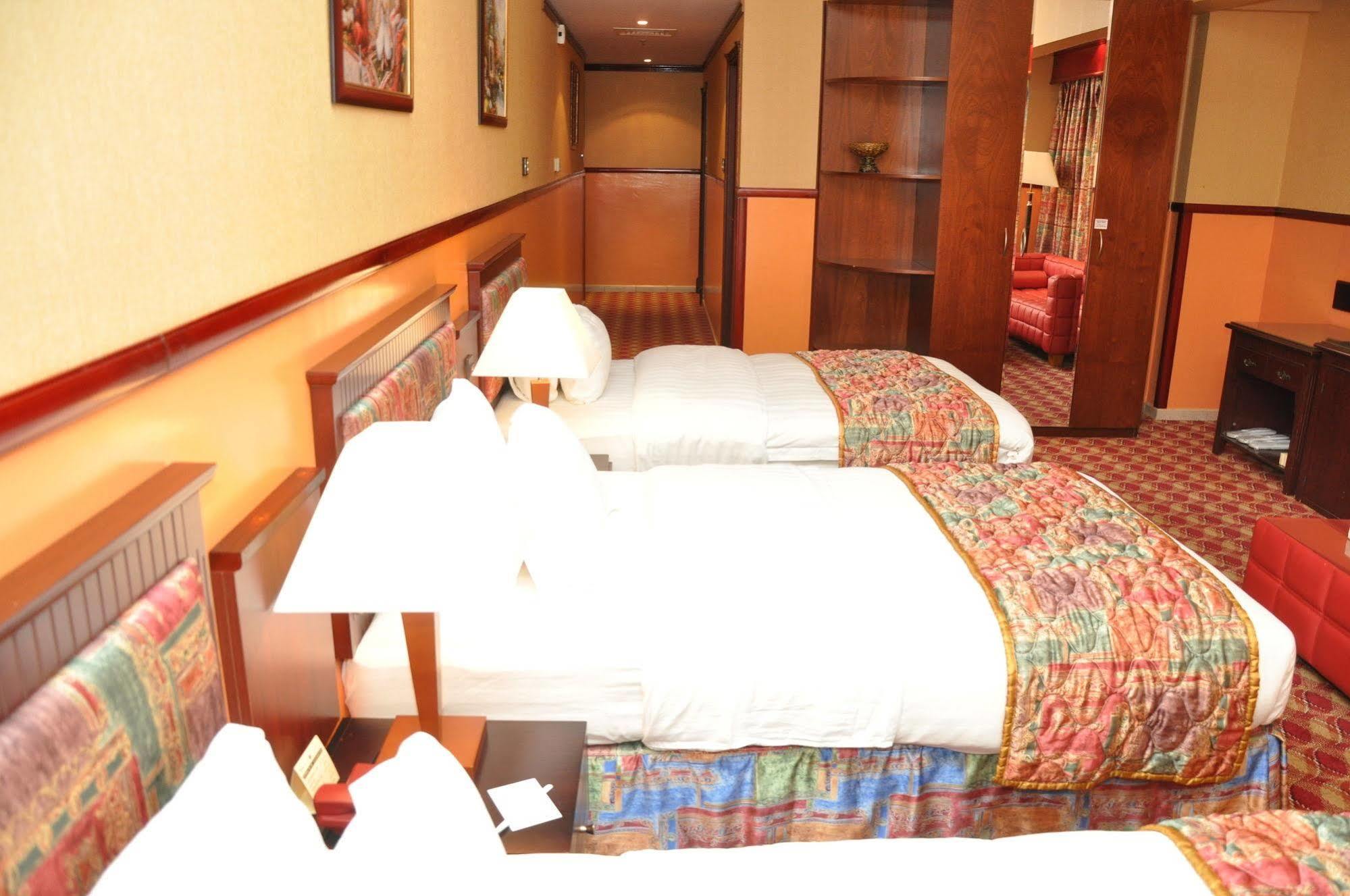 Benta Grand Hotel Llc Dubai Esterno foto